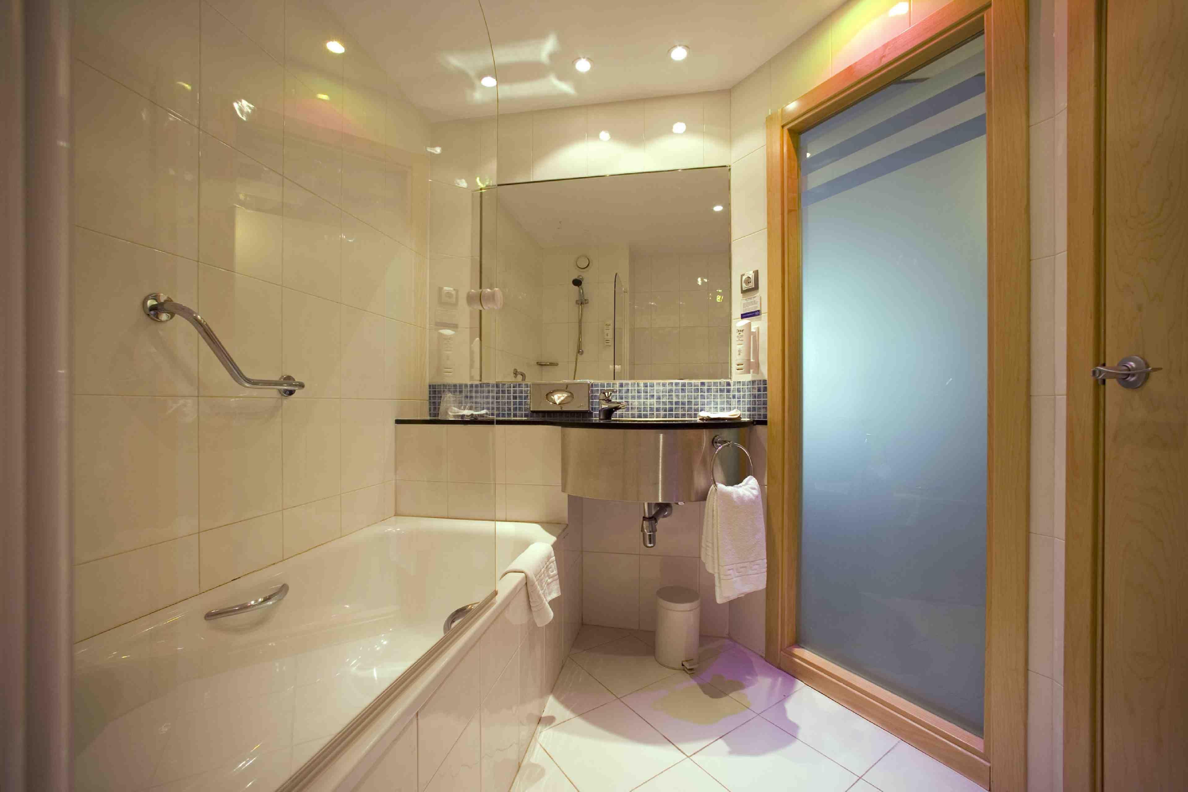 Holiday Inn Express Alcobendas By Ihg Eksteriør bilde