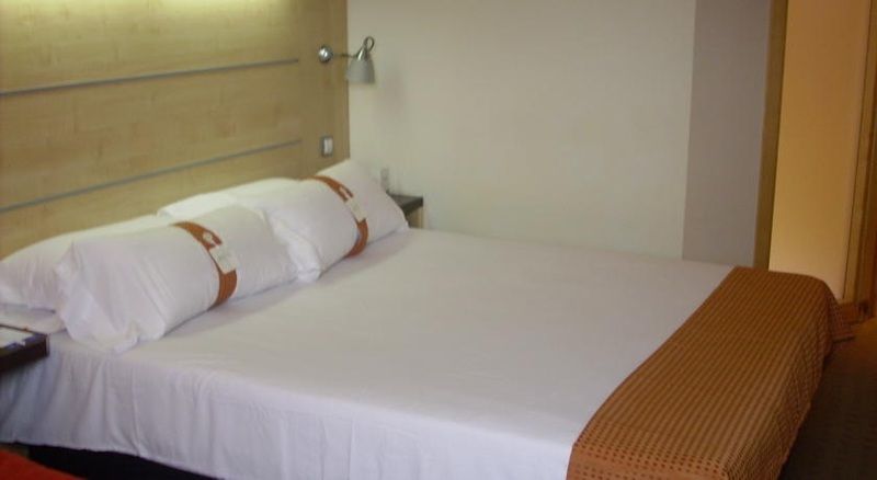 Holiday Inn Express Alcobendas By Ihg Rom bilde